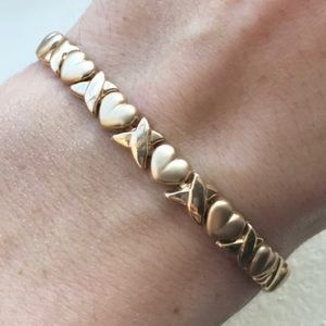 ⭐️ Heartlink Bracelet 10K Gold⭐️